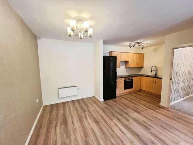 Flat for sale in The Valley, Bolton