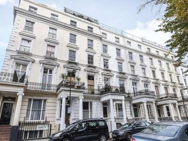Flat for sale in Kensal Town, Bayswater