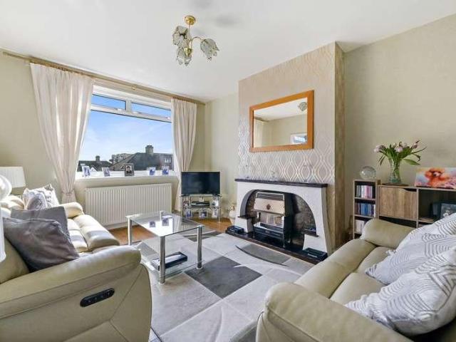 Flat for sale in Dollis Hill, Greater London