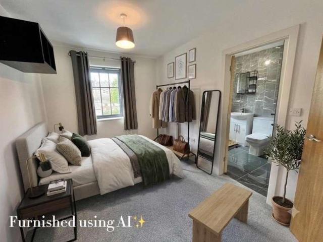 Flat for sale in Shirebrook Park, Charlesworth