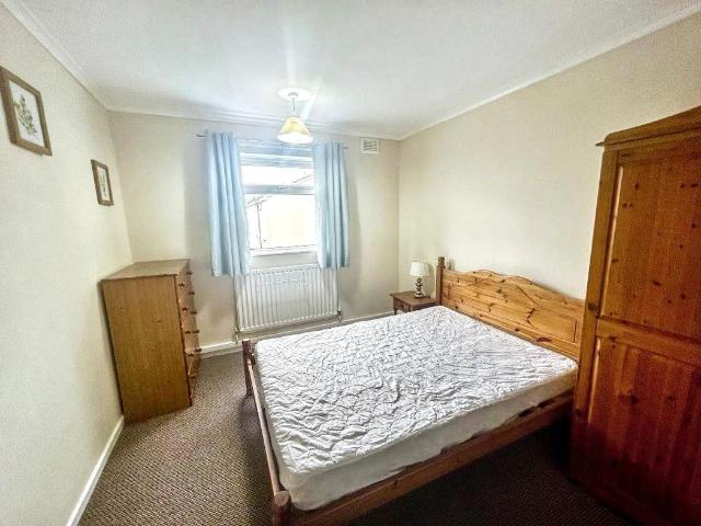 Flat for sale in Forest Hall, Tyne And Wear