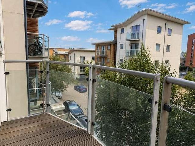 Flat for sale in Hythe, Colchester