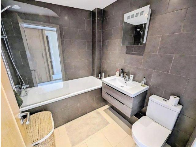Flat for sale in Greenfields, Frankwell