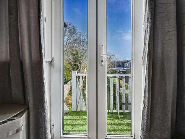 Flat for sale in South Benfleet, Essex