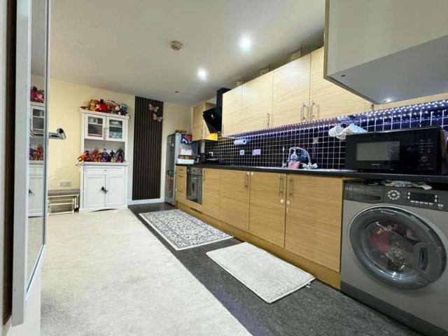 Flat for sale in Greater London
