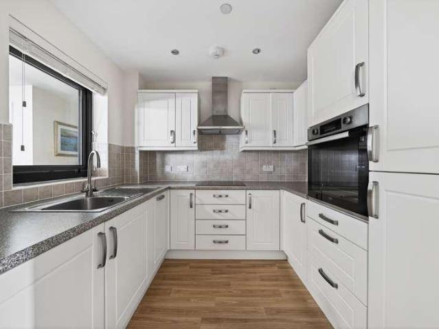 Flat for sale in Wymans Brook, Golden Valley