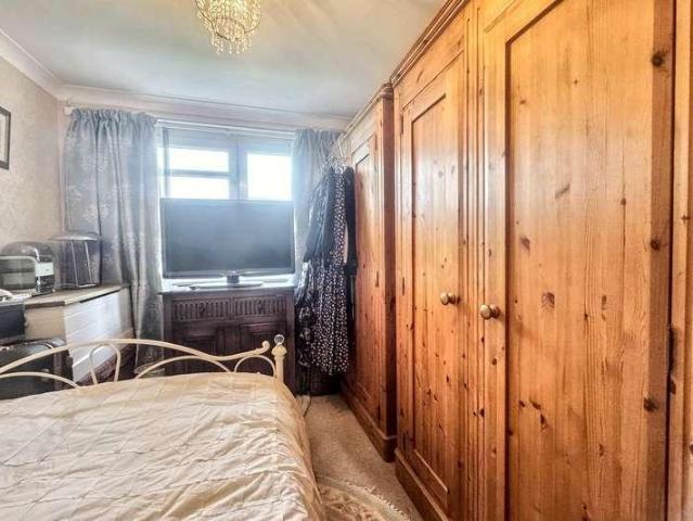 Flat for sale in West Cliff, Bournemouth