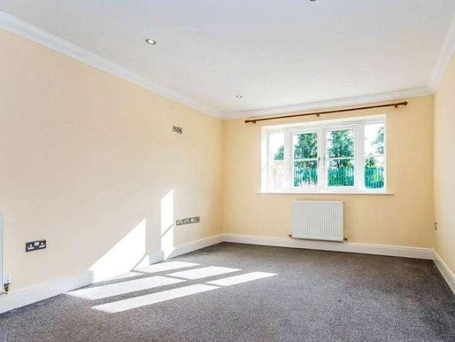 Flat for sale in Boston, Lincolnshire