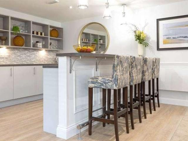 Flat for sale in Bourne Vale, Kent