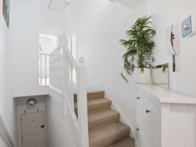 Flat for sale in London Borough of Lewisham, Greater London