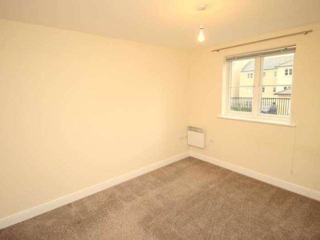Flat for sale in Mile End, Fordham Heath
