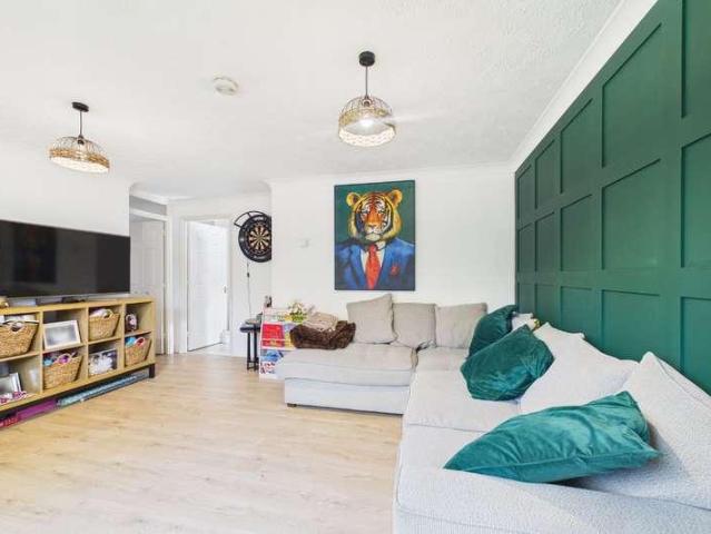 Flat for sale in Newell Green