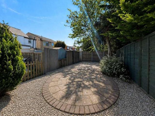 Flat for sale in Farnborough, Hampshire