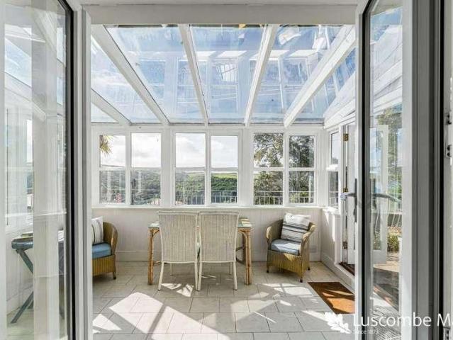 Flat for sale in Strode, Devon