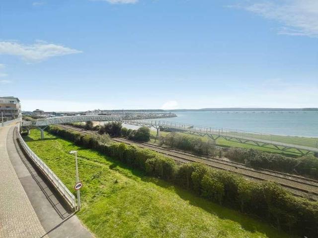 Flat for sale in Poole