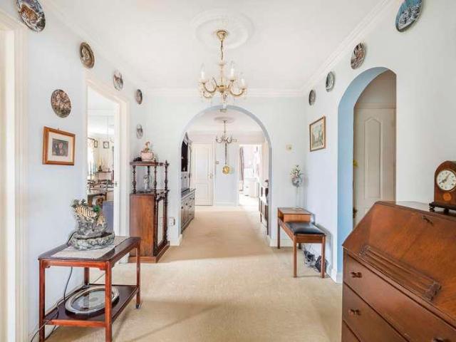 Flat for sale in Chesterton, Fossebridge