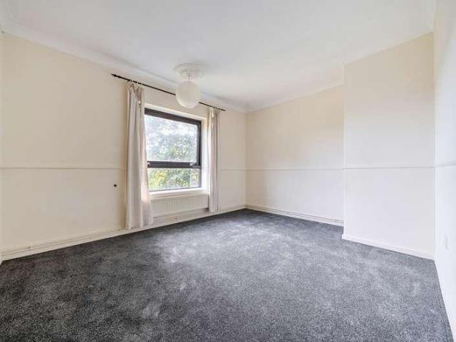 Flat for sale in Earlham Rise, East Bank