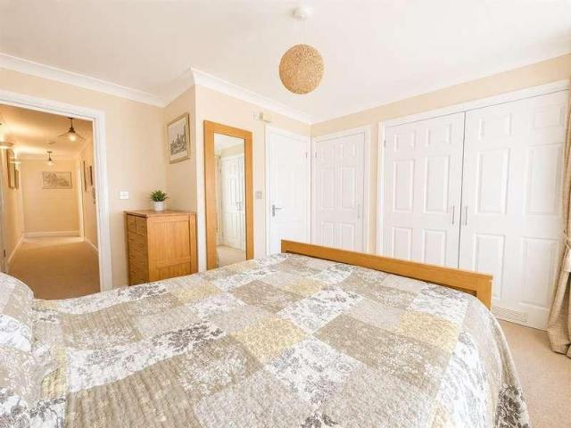 Flat for sale in Lee-on-the-Solent, Middlecroft