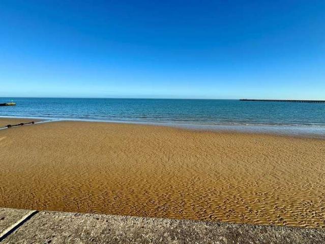 Flat for sale in Frinton and Walton, Dale Hill