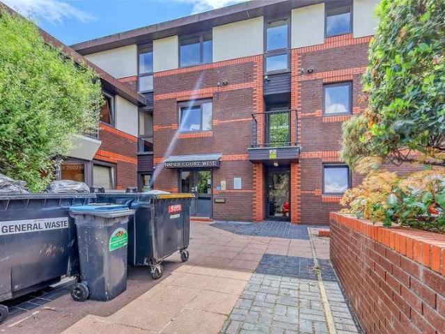 Flat for sale in Southend-on-sea, Southend City Centre Neighbourhood