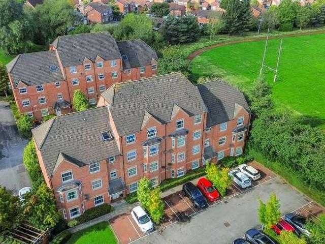 Flat for sale in Fearnhead, Warrington