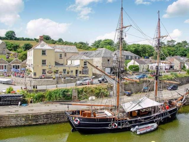 Flat for sale in St. Austell Bay, Cornwall