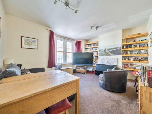Flat for sale in Feckenham, City Of Bristol