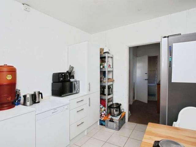 Flat for sale in Hollybush, Wales