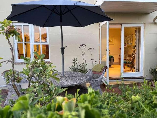 Flat for sale in Lewes, Iford