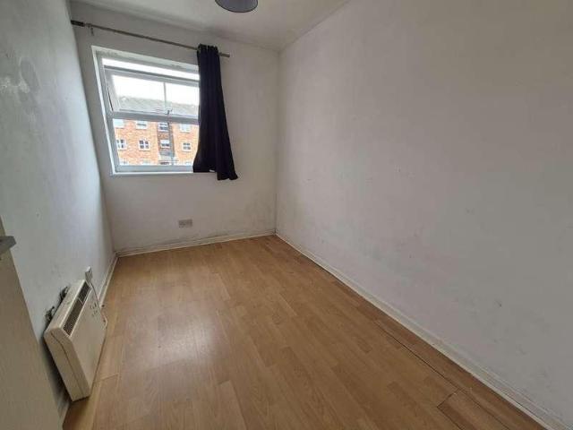 Flat for sale in Spring Cottage, City Of Kingston Upon Hull