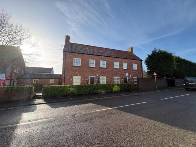 Flat for sale in Bawtry, South Yorkshire