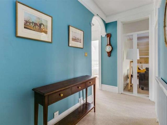 Flat for sale in Hammersmith, Greater London