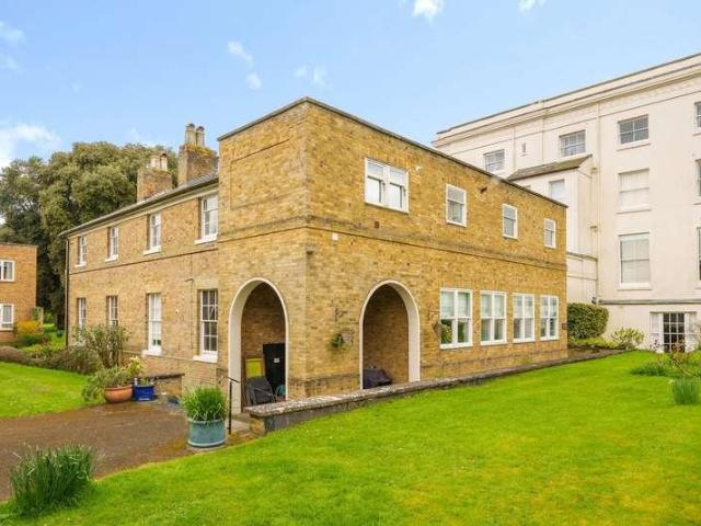 Flat for sale in Lower Halliford, Surrey