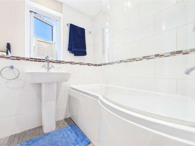 Flat for sale in Enborne, West Berkshire
