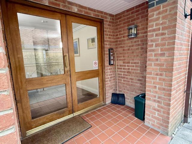 Flat for sale in Tricketts Cross, Ferndown