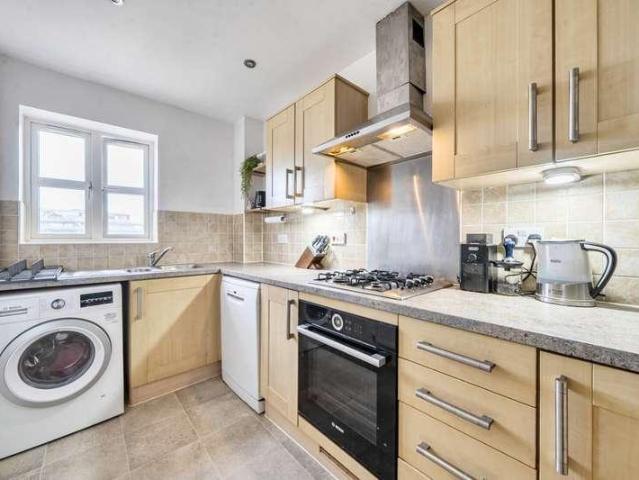 Flat for sale in Southcourt, Aylesbury