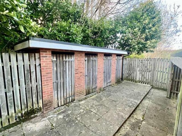 Flat for sale in Yardley Wood, West Midlands