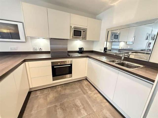 Flat for sale in City Centre, Georgia