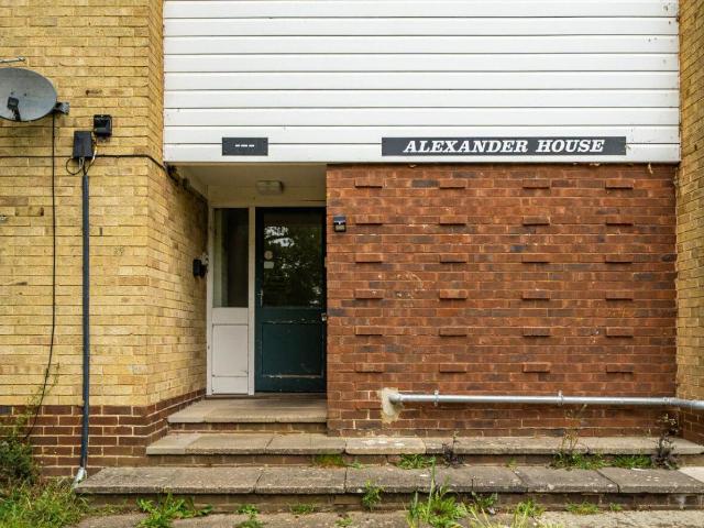 Flat for sale in Wiltshire