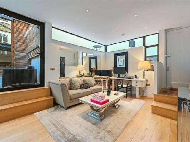 Flat for sale in Notting Hill, Greater London