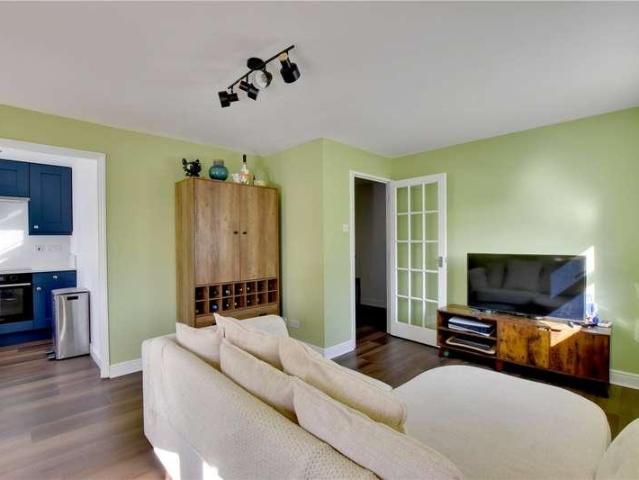 Flat for sale in Greenwich Town Centre, Greater London