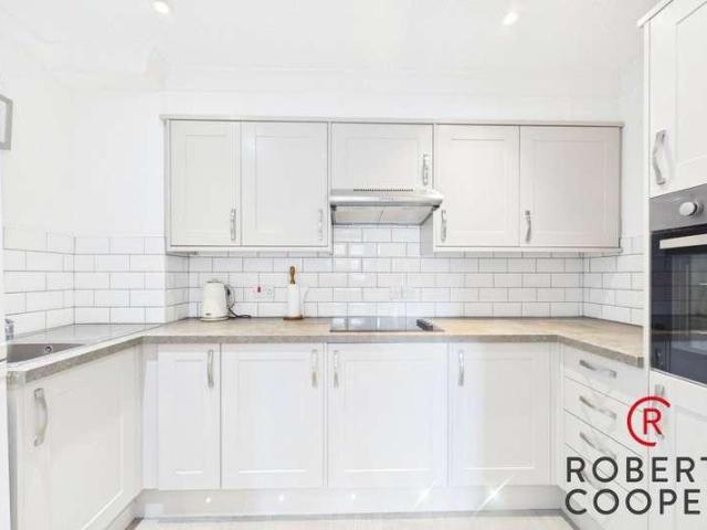 Flat for sale in Greater London
