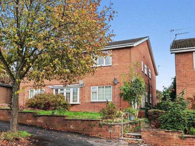 Flat for sale in Porchester Gardens, Gedling