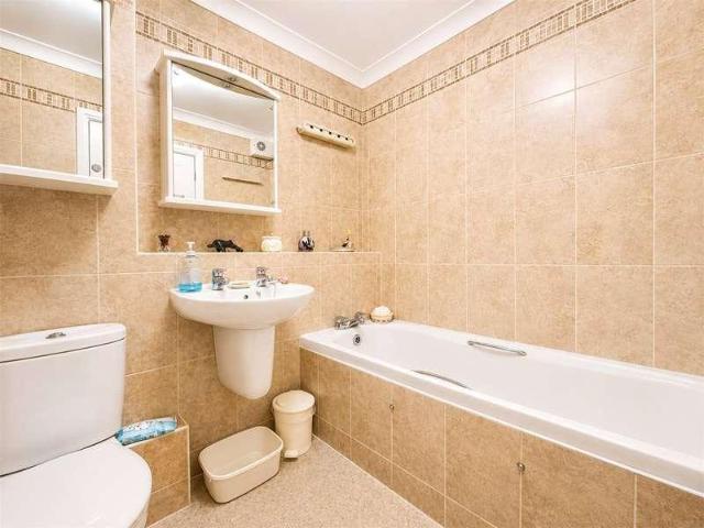 Flat for sale in West Cliff, Bournemouth