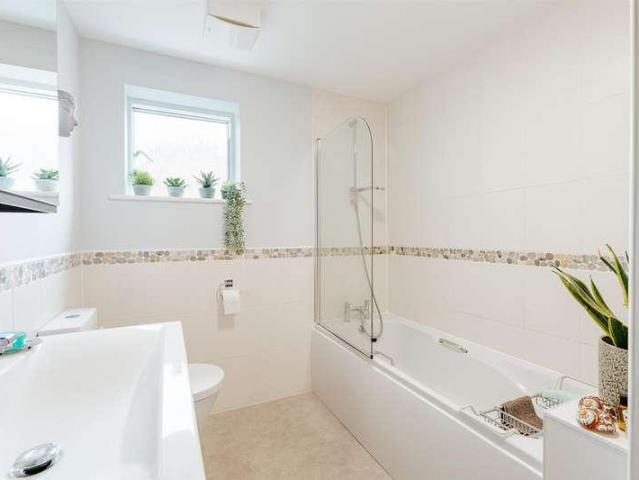 Flat for sale in Feckenham, City Of Bristol