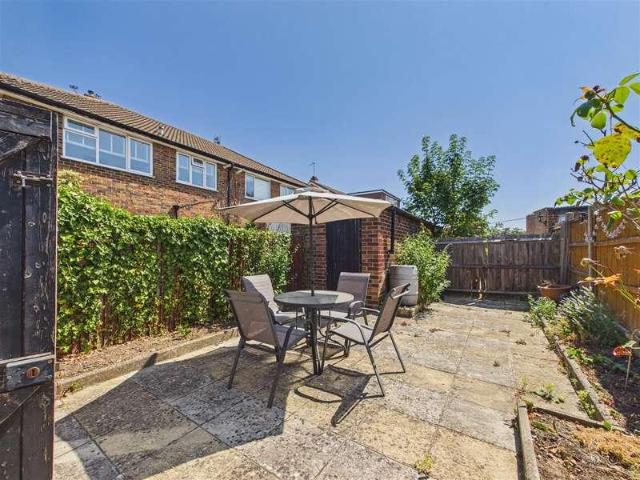 Flat for sale in Blackhills, Surrey