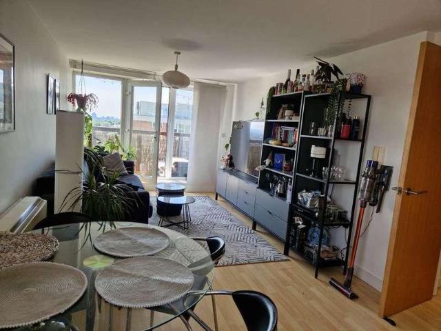 Flat for sale in Georgia, Greater Manchester