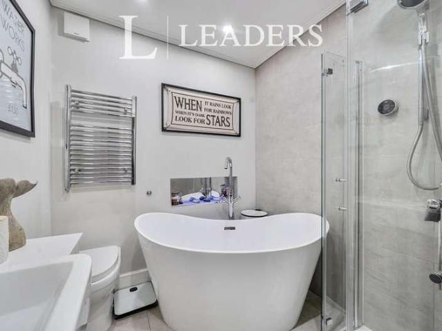 Flat for sale in St James, Sandown Park