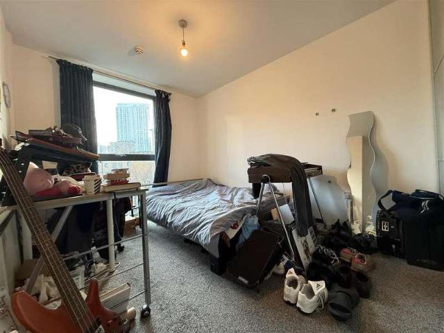 Flat for sale in City Centre, Salford
