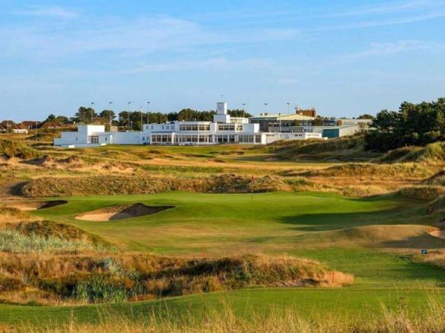 Flat for sale in Southport, Sefton